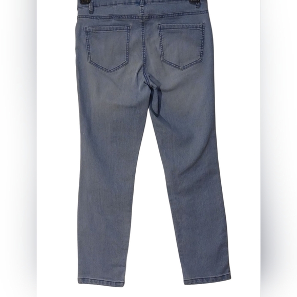 d. Jeans - Ladies Straight Leg Skinny Jeans, 5 Pocket Style, Size 4 - Picture 6 of 7